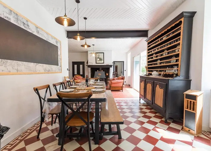 Feriehus Maison De Mordoit *