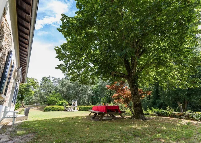 Maison De Mordoit Feriehus *